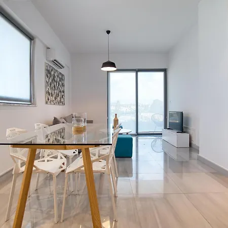 Arcadia 2 301 2 Bed Apartman *